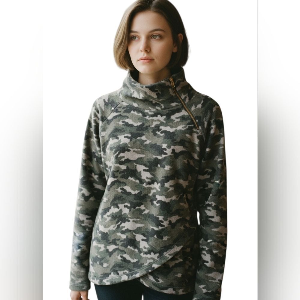 🌹Duffield Lane Camo Winter Top sz S